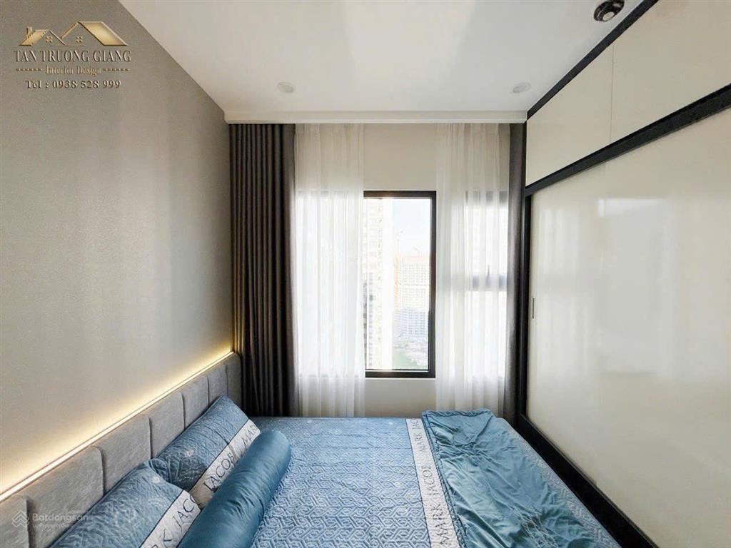 Bán gấp, giá thật căn 62.5m2 tầng trung đẹp gs5 vinsmart giá 4.2 tỷ có bớt  0903 279 ***