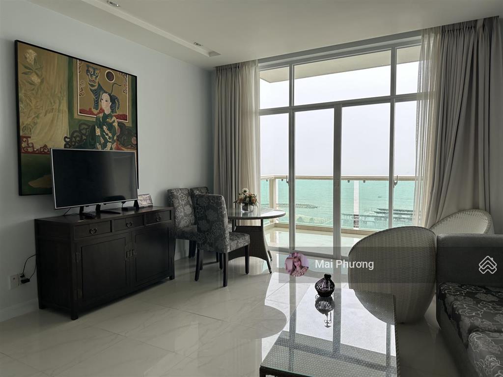 Căn hộ ocean vista  3pn 4.7tỷ 140m2 view biển tầng cao  0919 503 ***