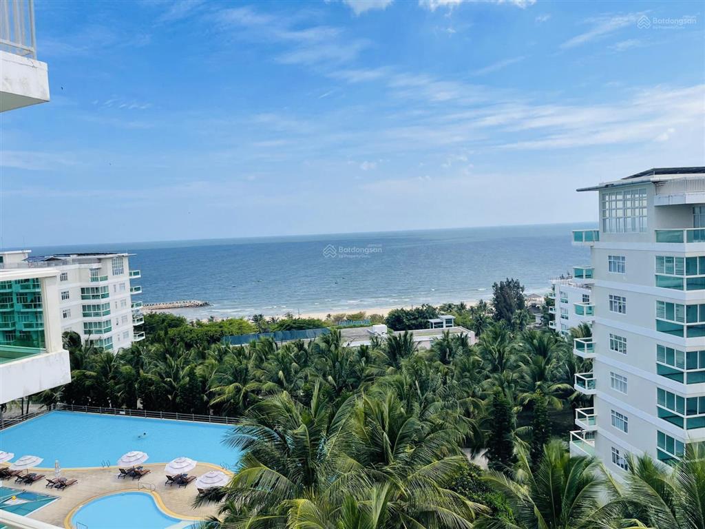 Bán căn hộ ocean vista a2 138m2 giá 4.7tỷ đầy đủ nội thất view biển và hồ bơi