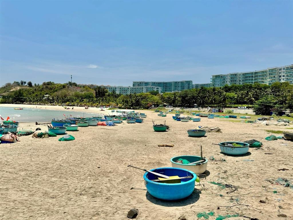 Bán căn studio view biển trực diện tầng cao đầy đủ nội thất giá đầu tư