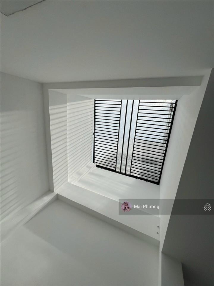 Chính chủ cần bán nhanh trong tháng căn nhà mặt tiền võ văn kiệt  88m² 1 showroom giá tốt 5.x tỷ