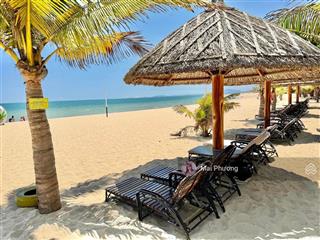 Chủ bán nhanh căn hộ 2 phòng ngủ view trực diện biển 3,2 tỷ thương lượng.