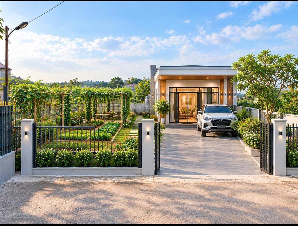 336m2  ngang 14m  110m thổ cư  1,5 tỷ  cách ql20 250m, chính chủ