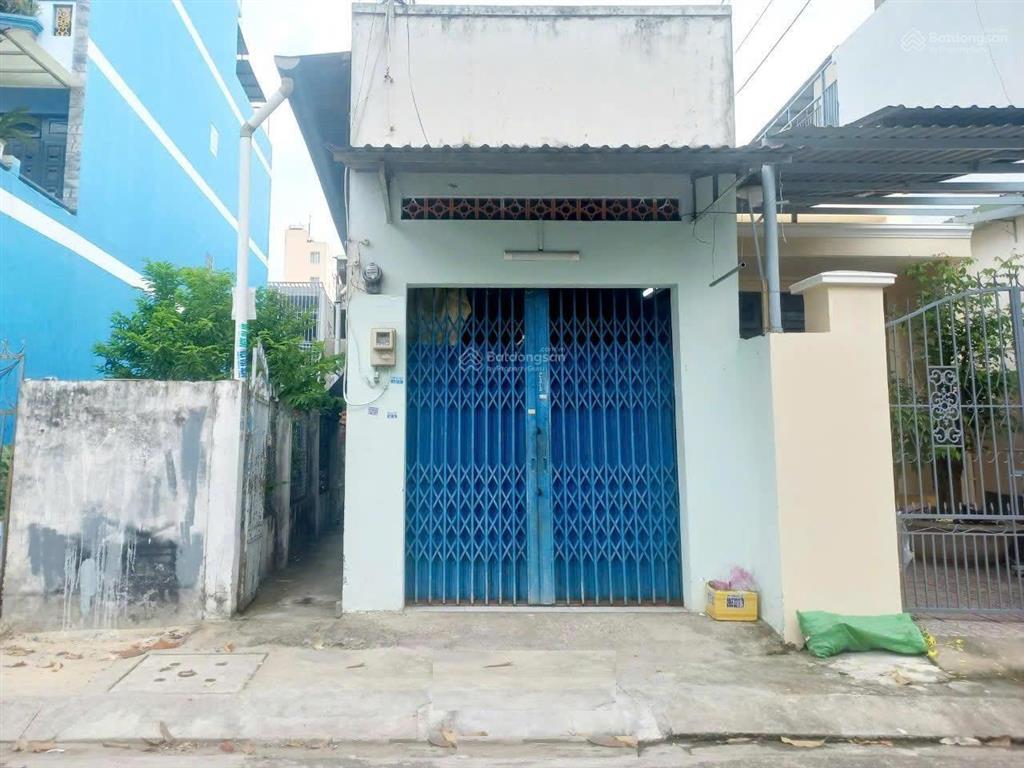 Nhà cấp 4 mặt tiền ht18 cũ  nguyễn thị thơi. gần chợ giãn dân dt 4x25m giá 6,9 tỷ