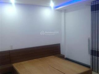 Cho thuê nhà 3 tầng ngô tất tố đường 10m5 giá 20tr 4pn, 4wc vào ở ngay