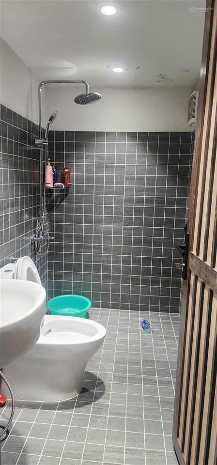 Bán nhà 4 tầng mặt tiền ba đình dt 140m2 khu vực trung tâm siêu đẹp