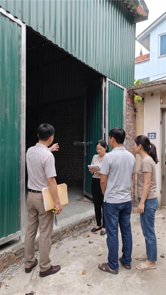 Chính chủ bán đất 40m² nở hậu  vf3 đỗ cửa  gần nam 32 đường hoàng quốc việt mới kéo dài