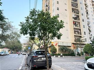 Bán nhà gia thụy long biên 70m2, gần tiểu học gia thụy, phù hợp mở trung tâm đào tạo, giá 27.5 tỷ