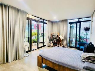 Nhà lô góc, 20m ra mặt phố, ba gác đỗ cửa, 42m2  5 tầng  nhà dân xây tâm huyết, 9.65 tỷ