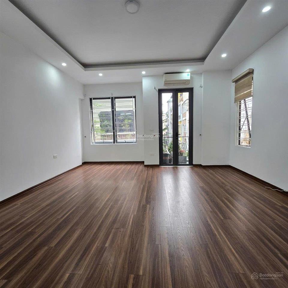 Nhà xịn bán kín lô góc  khu phân lô  ô tô tránh, 55m2  mt 5.6m  chỉ 13.5 tỷ