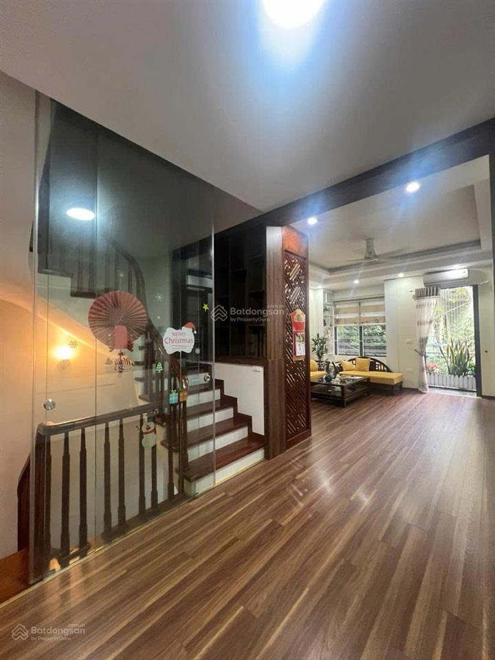 Nhà xịn bán kín lô góc  khu phân lô  ô tô tránh, 55m2  mt 5.6m  chỉ 13.5 tỷ