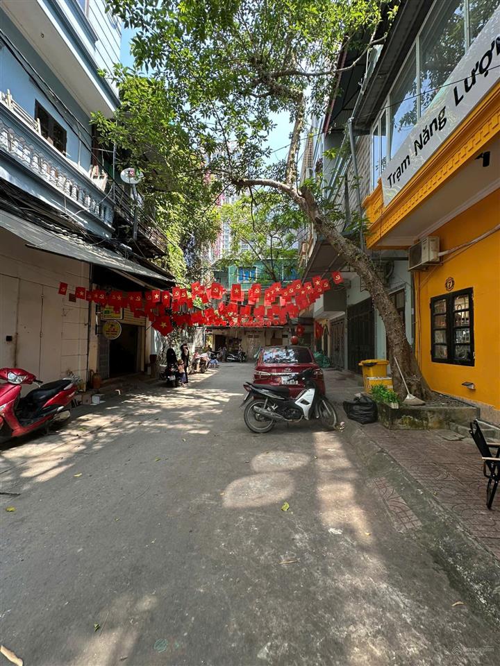 Khu phân lô ô tô đỗ cửa ngày đêm  phố nguyễn tuân, gara t1, 38m2  mt 4m, 8,8 tỷ