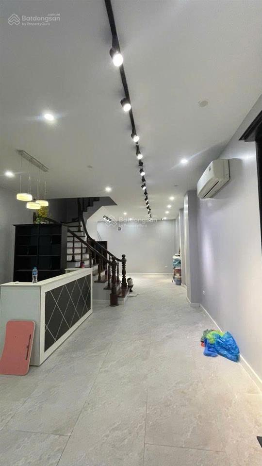 Đường phân lô 2 ô tô tránh  khu cao cấp, 58m2  5t  mt 4.8m  nhà dân xây tâm huyết, 18.7 tỷ
