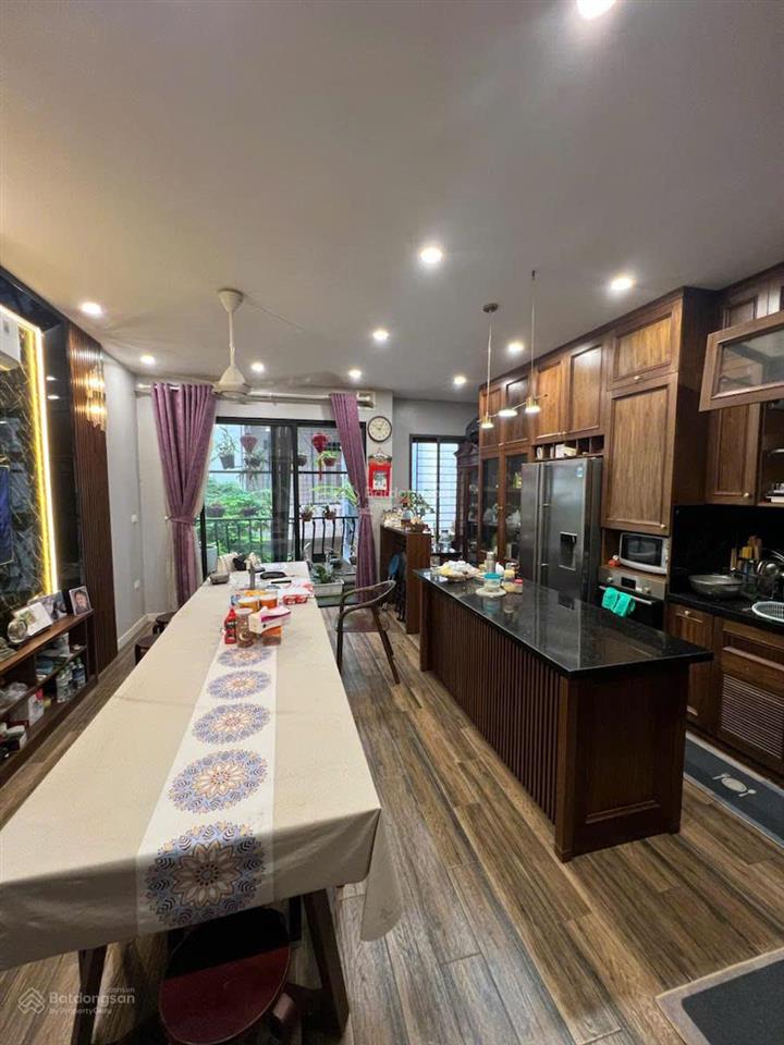 Đường phân lô 2 ô tô tránh  khu cao cấp, 58m2  5t  mt 4.8m  nhà dân xây tâm huyết, 18.7 tỷ