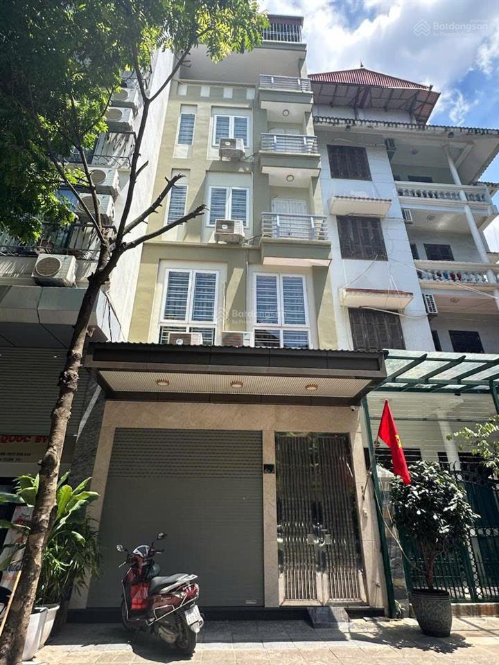 Đường phân lô 2 ô tô tránh  khu cao cấp, 58m2  5t  mt 4.8m  nhà dân xây tâm huyết, 18.7 tỷ