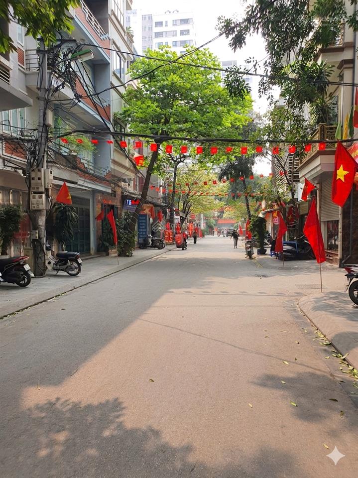 Đường phân lô 2 ô tô tránh  khu cao cấp, 58m2  5t  mt 4.8m  nhà dân xây tâm huyết, 18.7 tỷ