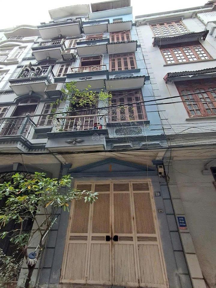 Gara ô tô, 33m2  5 tầng  mt4m, phố chùa láng, giảm còn 10,4 tỷ