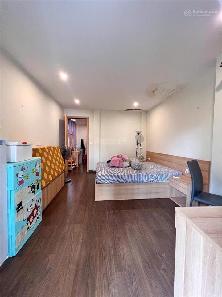 Ba gác đỗ cửa, 20m ra ô tô, căn 52m2  3 tầng  mt 4m, 10,25 tỷ