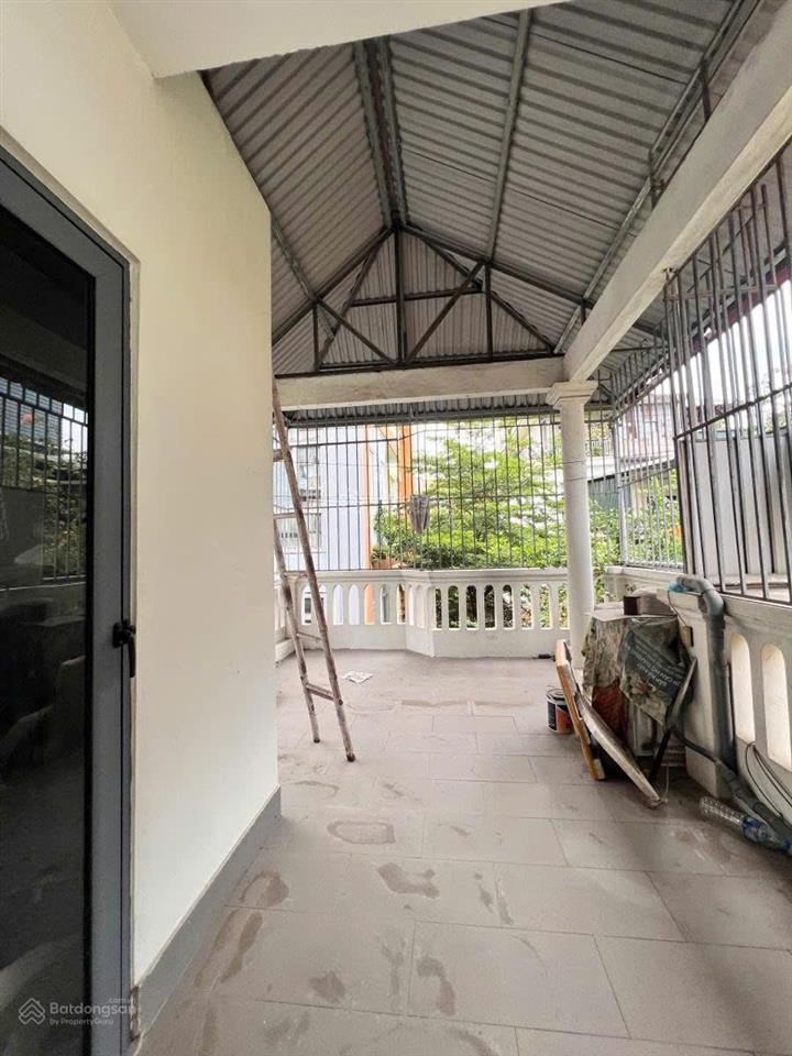 Ba gác đỗ cửa, 20m ra ô tô, căn 52m2  3 tầng  mt 4m, 10,25 tỷ
