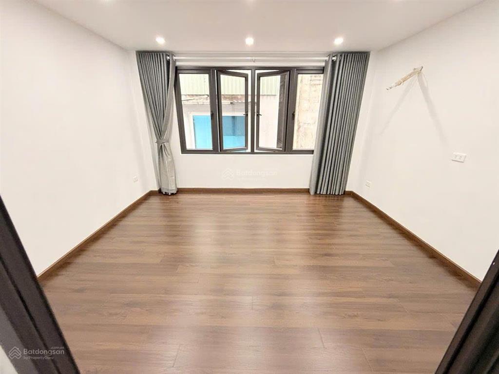 Mặt ngõ ba gác, 25m ra ô tô, lô góc 3 thoáng 24m2  5 tầng  mặt tiền 4m, 5,66 tỷ