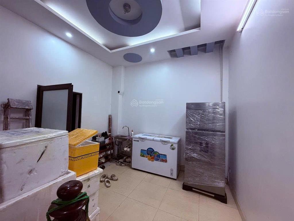 Khu phân lô 2 ô tô tránh, vỉa hè xanh mát, 42m2  4 tầng  16.2 tỷ, phố ngụy như kon tum