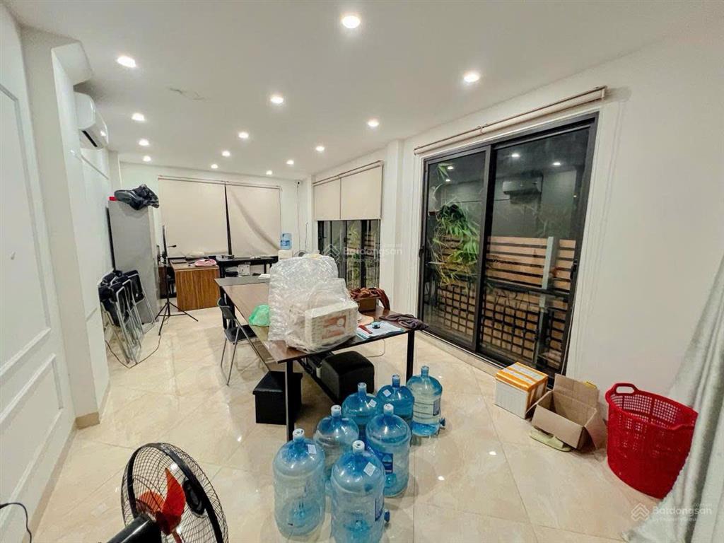 Đường phân lô 2 ô tô tránh, kd các loại hình, ba bước ra hồ, 35m2  5 tầng, 11,35 tỷ