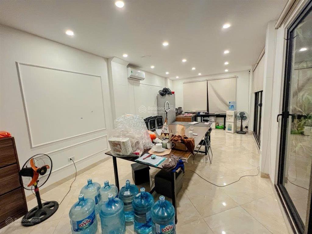 Đường phân lô 2 ô tô tránh, kd các loại hình, ba bước ra hồ, 35m2  5 tầng, 11,35 tỷ