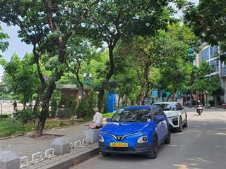Khu phân lô 2 ô tô tránh, kinh doanh tốt, view hồ, 36m2  5 tầng, 11,45 tỷ