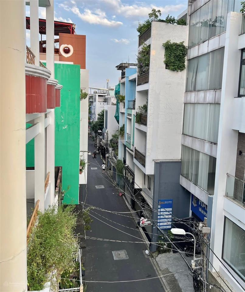 Ngộp bank bán gấp villa mini phú nhuận, 7.5x13.5m, 5 tầng thang máy, hẻm 6m, nội thất xịn, 16.5 tỷ