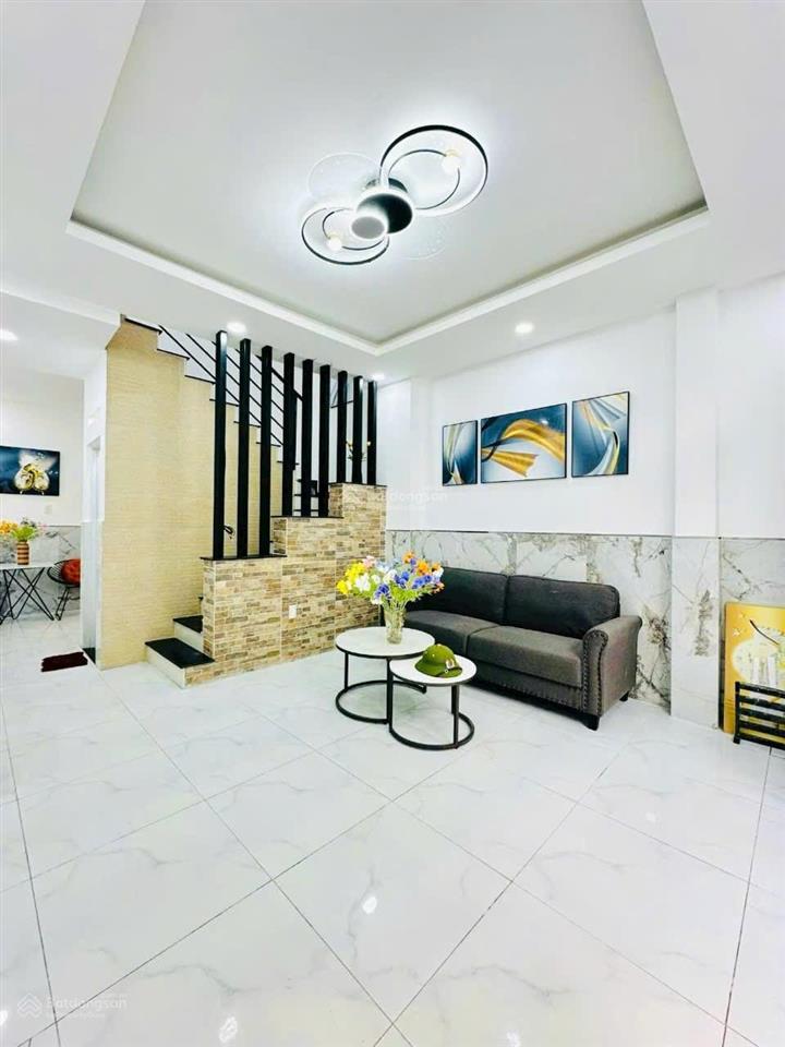 Nhà hiếm q3 giá 2tỷ800 triệu chính chủ bán gấp căn trần quang diệu, 32m2, 2 phòng ngủ, shr