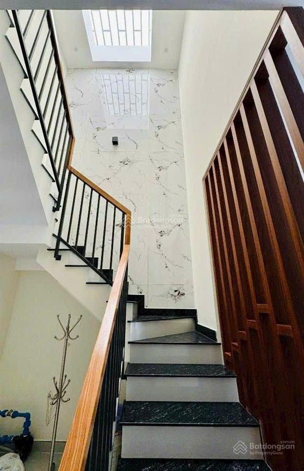 Sang mỹ định cư gia chủ bán căn thành thái q.10 43,7m2 full nội thất, sổ riêng 1 đời chủ