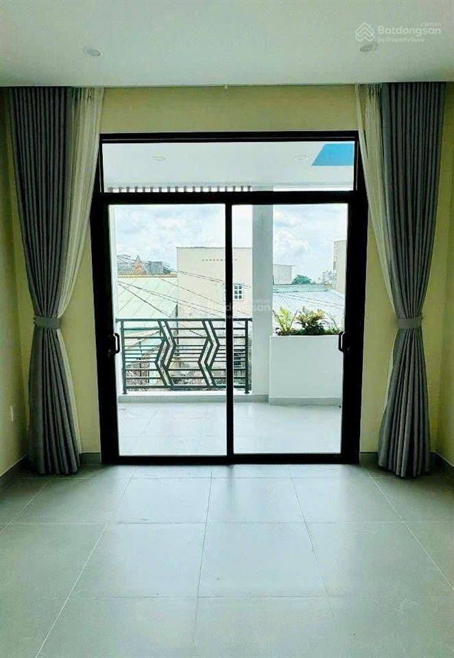 Sang mỹ định cư gia chủ bán căn thành thái q.10 43,7m2 full nội thất, sổ riêng 1 đời chủ