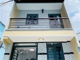 Hiếm nhà 2 tầng đường số 2 thủ đức 36m2 vào ở liền 2 phòng ngủ giá cực mềm nhỉnh 2tỷ, gần ga metro.