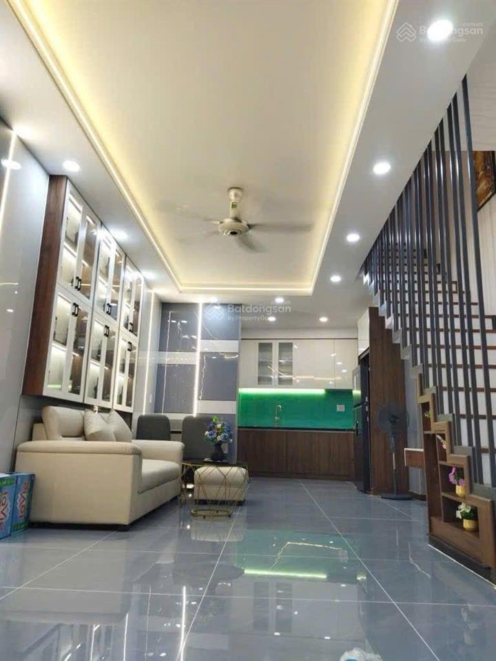 Quá ngon bán nhà 3 tầng hẻm xe hơi đường số 16 thủ đức 40.4m2 giá 3 tỷ100 triệu, sổ riêng sang tên.