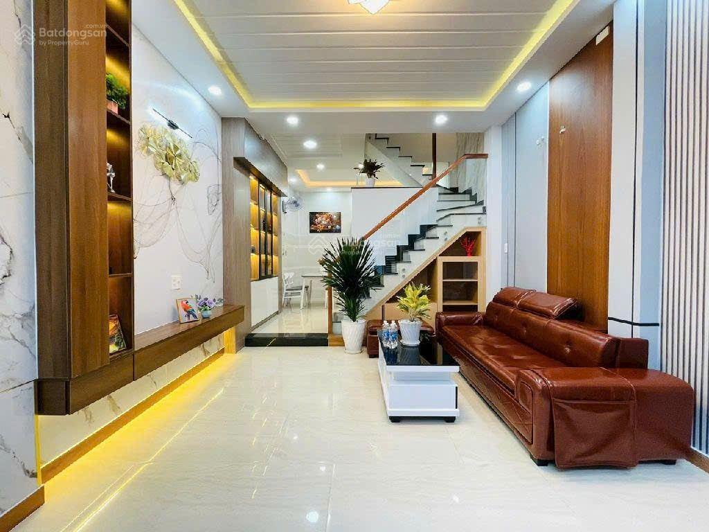 Cần bán nhà hẻm xe hơi quốc lộ 13 p.hiệp bình thủ đức 3pn 42m2 giá 4tỷ500 triệu, ở hoặc cho thuê.