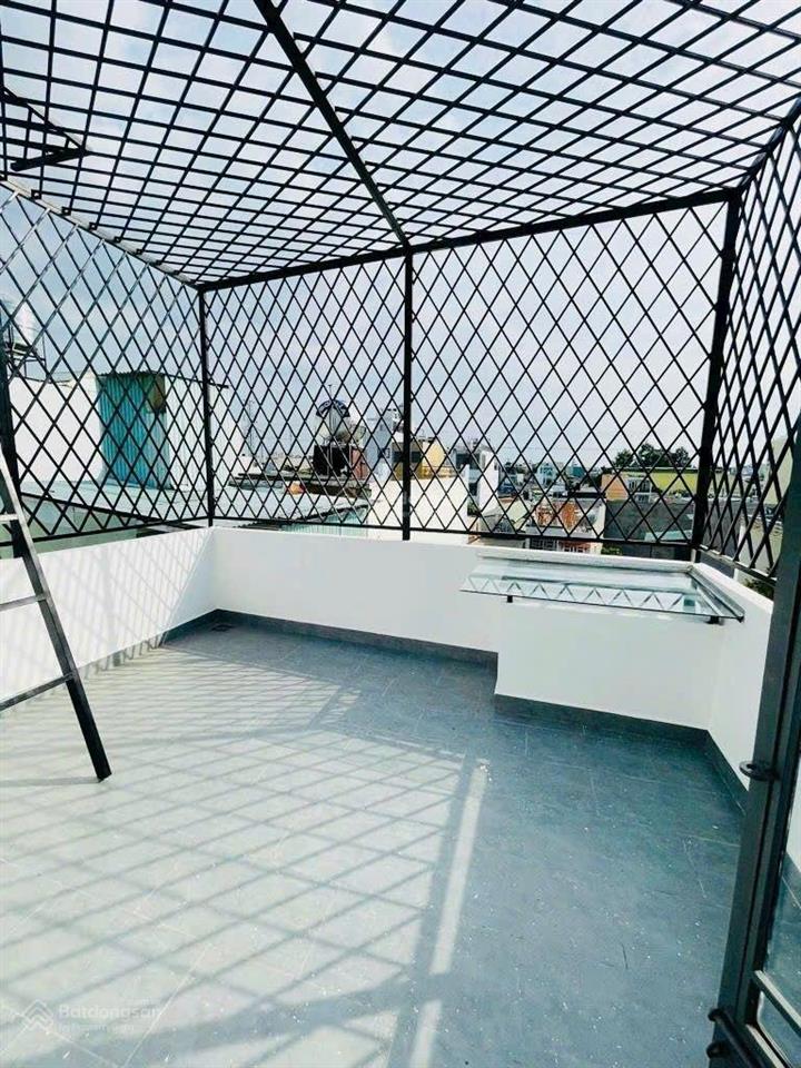Nhanh mới kịp bán nhà tam bình thủ đức giữ tiền 3 tầng btct 52.4m2 4 phòng ngủ giá nhỉnh 4 tỷ shr
