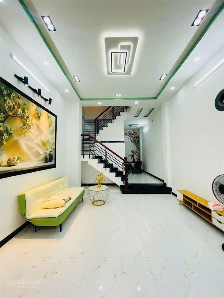 Nhanh mới kịp bán nhà tam bình thủ đức giữ tiền 3 tầng btct 52.4m2 4 phòng ngủ giá nhỉnh 4 tỷ shr