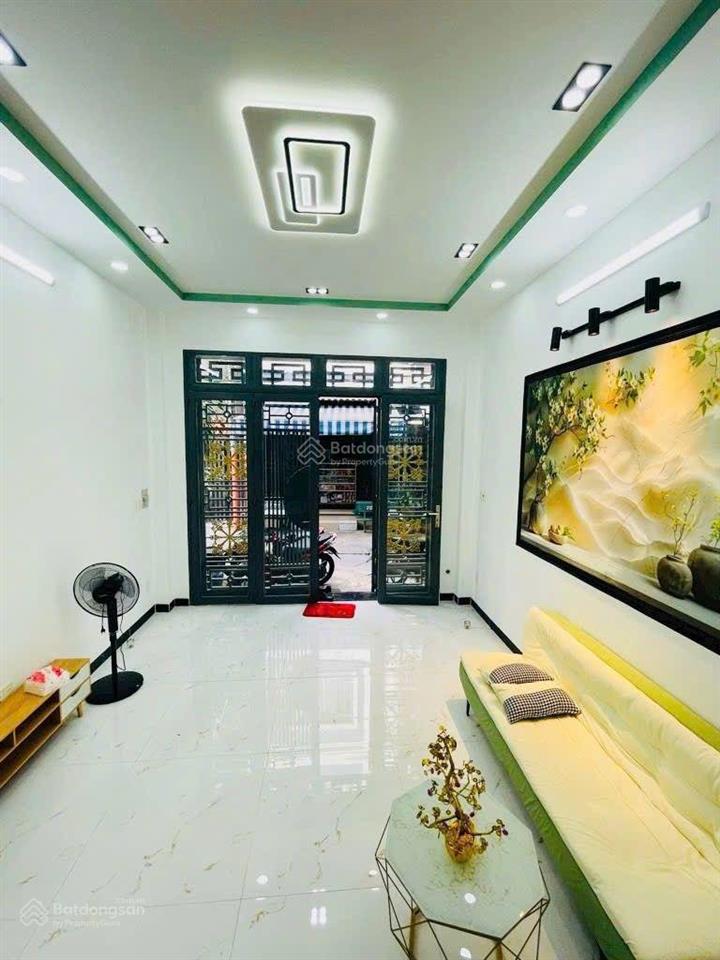 Nhanh mới kịp bán nhà tam bình thủ đức giữ tiền 3 tầng btct 52.4m2 4 phòng ngủ giá nhỉnh 4 tỷ shr