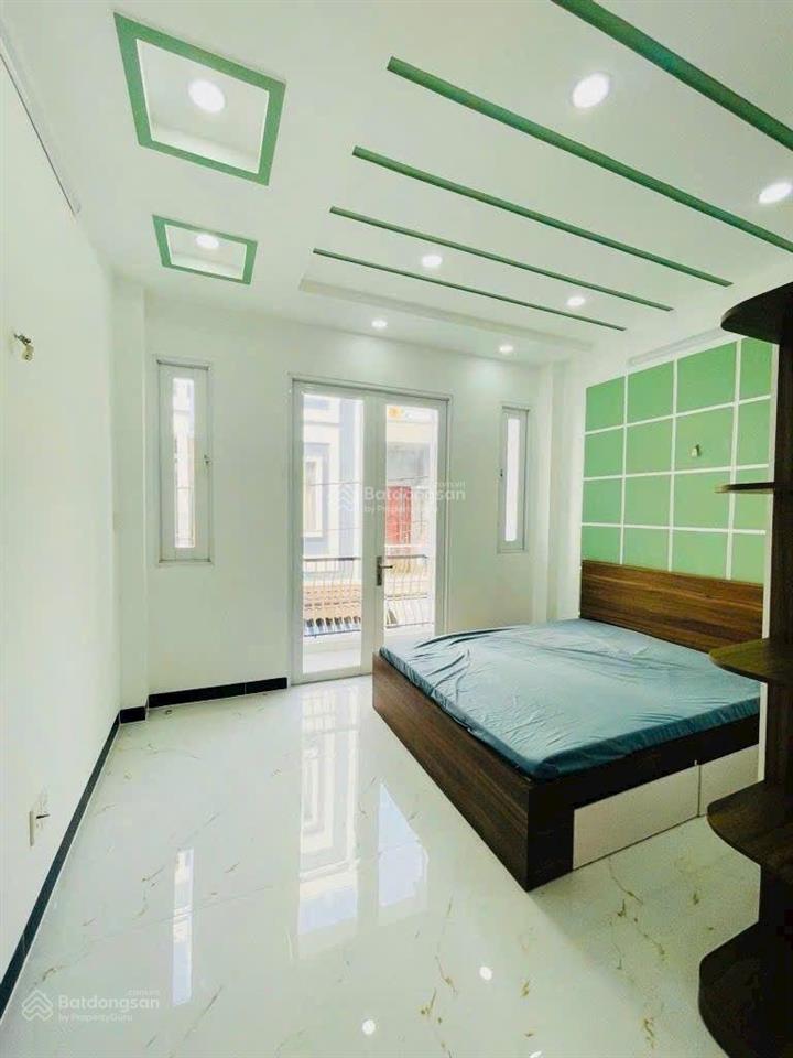 Nhanh mới kịp bán nhà tam bình thủ đức giữ tiền 3 tầng btct 52.4m2 4 phòng ngủ giá nhỉnh 4 tỷ shr
