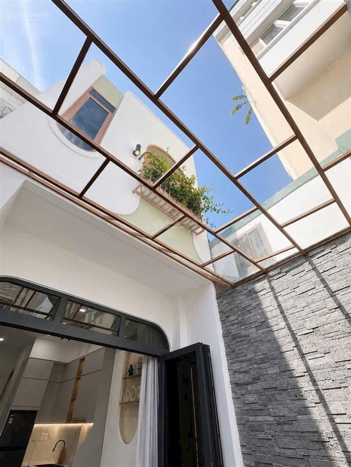 Hiếm chỉ 2tỷ800 triệu bán nhà võ duy ninh bình thạnh 40m2 2 phòng ngủ 2 tầng cốt thép.