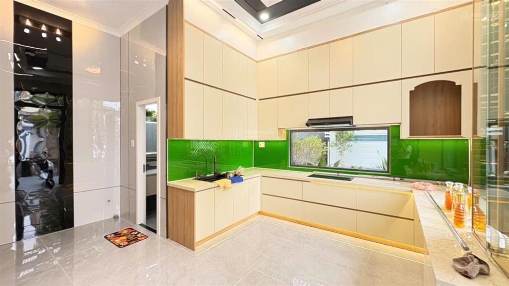 Biệt thự mini sân vườn cần bán nhanh đường âu dương lân quận 8, 120m2 shr