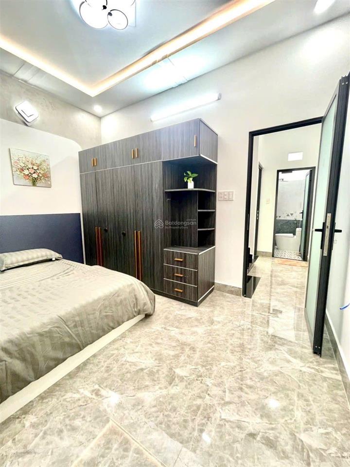 Bán căn nguyễn gia trí bình thạnh cách 200m ra trường đại học hutech 41m2 2pn
