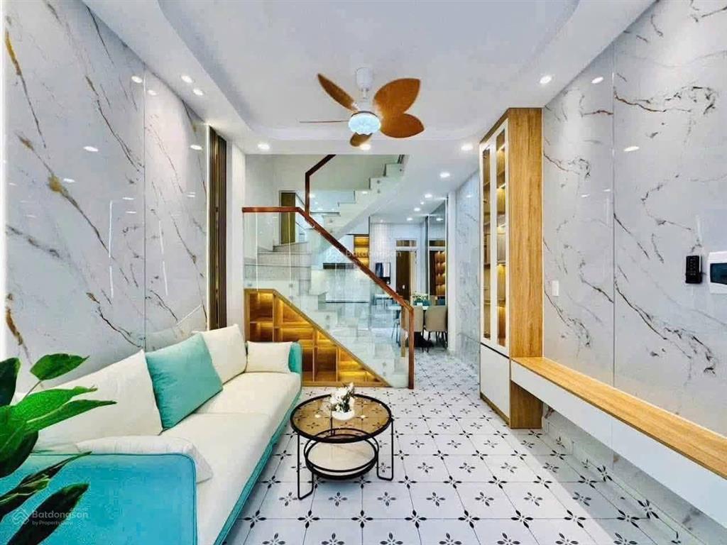 Siêu phẩm 3 tỷ100 ngay trung tâm q10 tô hiến thành 44m2 3 phòng ngủ 2 tầng cốt thép sổ riêng