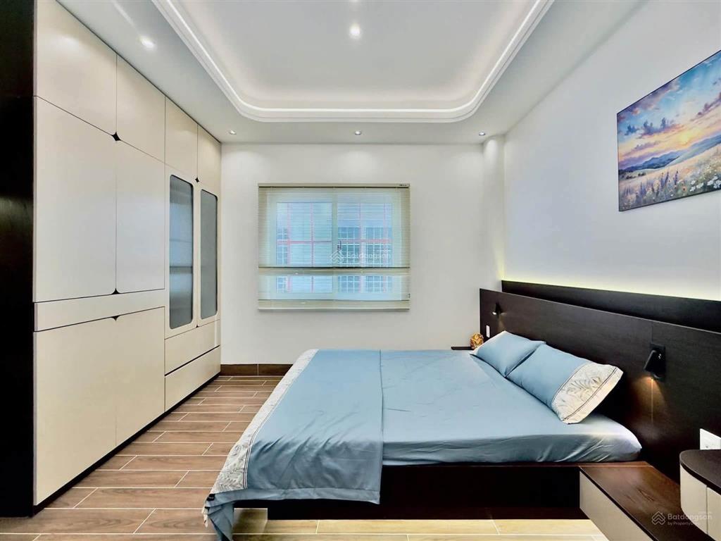 Cần bán nhà trần mai ninh tân bình 3 tầng bê tông 60m2 4 phòng ngủ, sổ hồng riêng