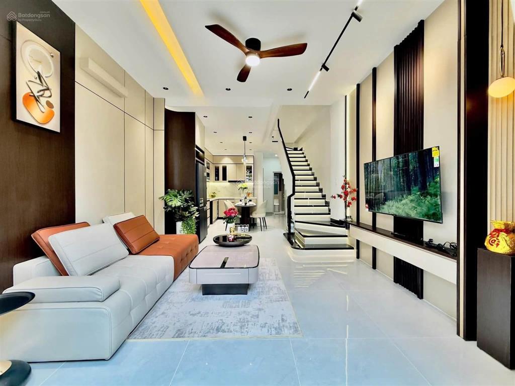 Cần bán nhà trần mai ninh tân bình 3 tầng bê tông 60m2 4 phòng ngủ, sổ hồng riêng