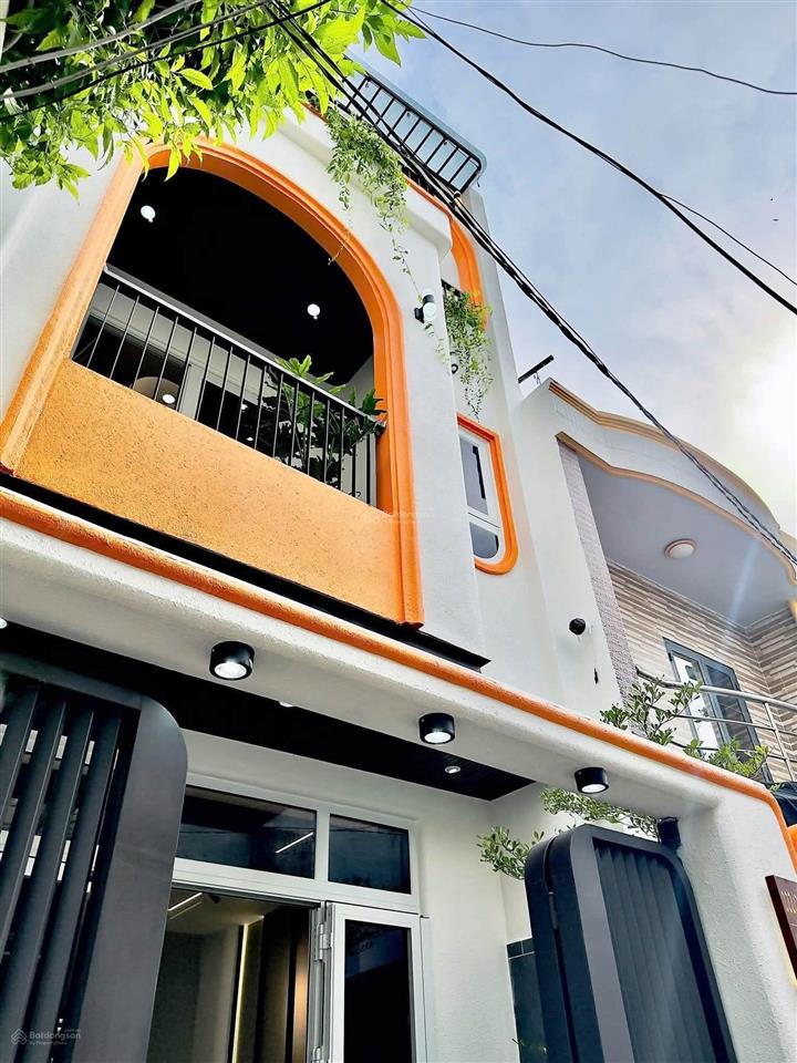 Cần bán nhà trần mai ninh tân bình 3 tầng bê tông 60m2 4 phòng ngủ, sổ hồng riêng
