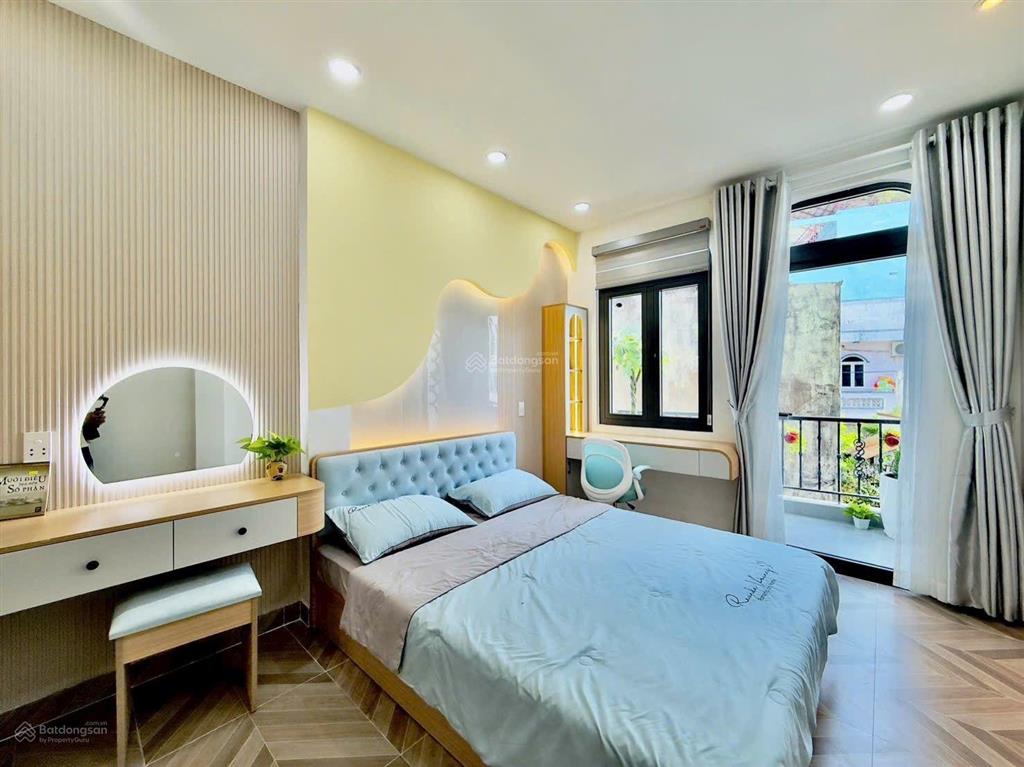 Hiếm 1 căn giảm sốc ngay trần kế xương quận phú nhuận 50m2 2 tầng cốt thép 3pn giá 4 tỷ 300 triệu