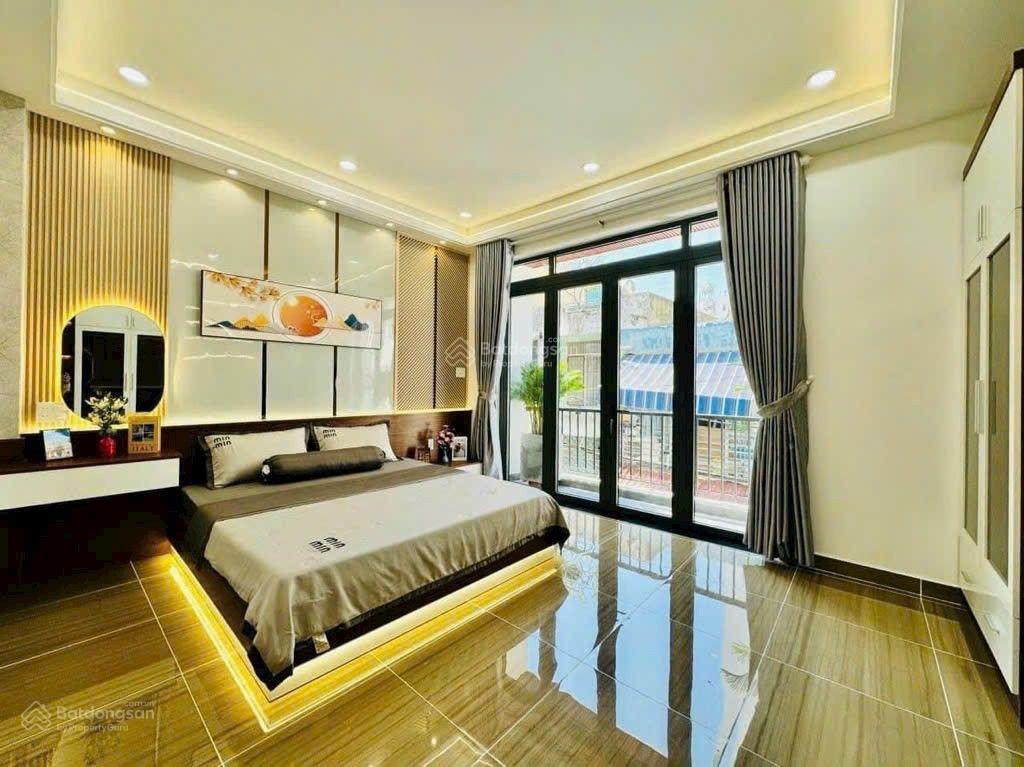 Quá hời có ngay căn đường số 18 56m2 giá 4tỷ850 triệu 3pn gần gigamall thủ đức hđ thuê 25tr/th shr