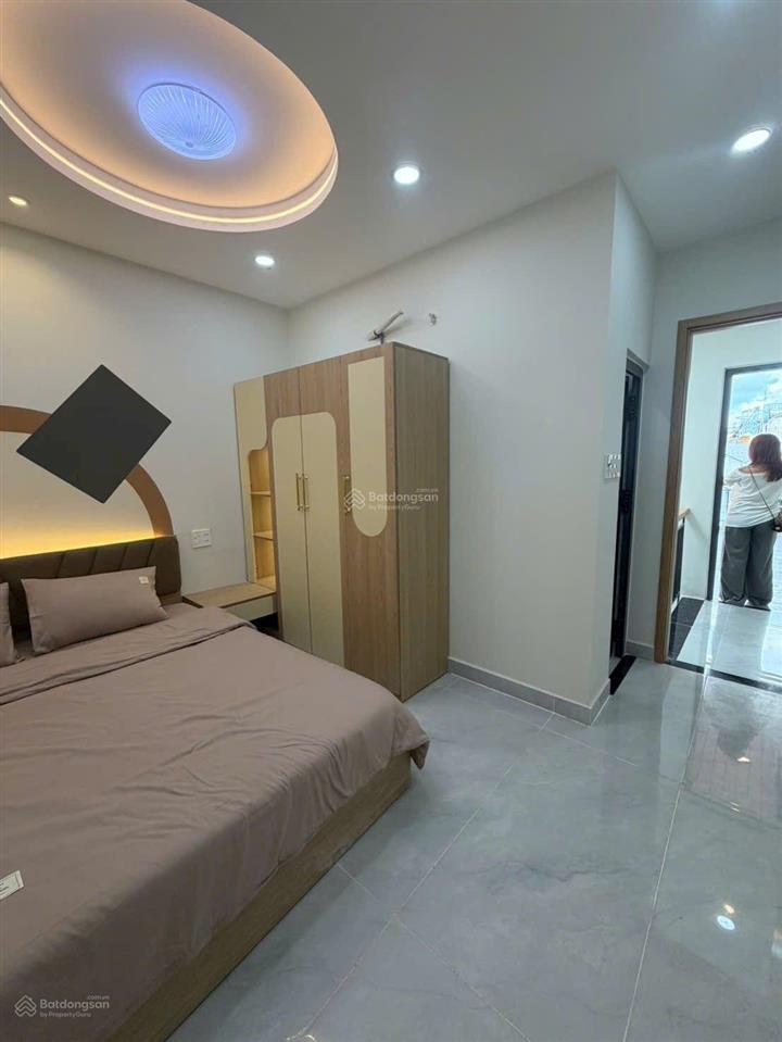 Cần bán nhà có phòng ngủ trệt nguyễn đình chiểu q3 52m2 4 phòng ngủ giá tốt, sổ riêng
