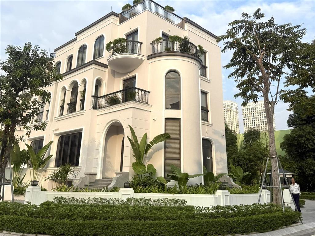 Trực tiếp cđt bt ciputra mớicạnh công viên hồ 65ha đã có sổ lâu dài  nhận nhà ngay  vay 0% 12th